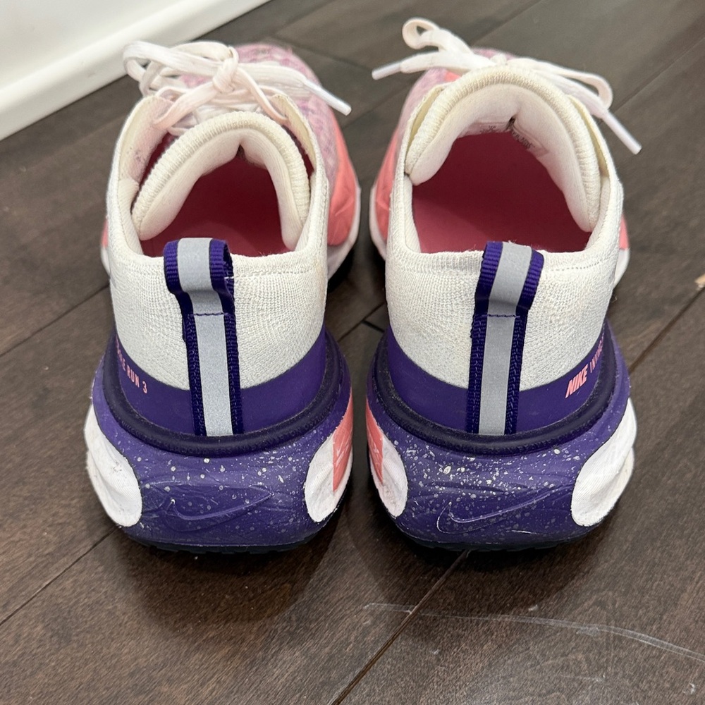 Nike Invincible Run 3 Women's Pink and Purple Shoes - Picture 3 of 6
